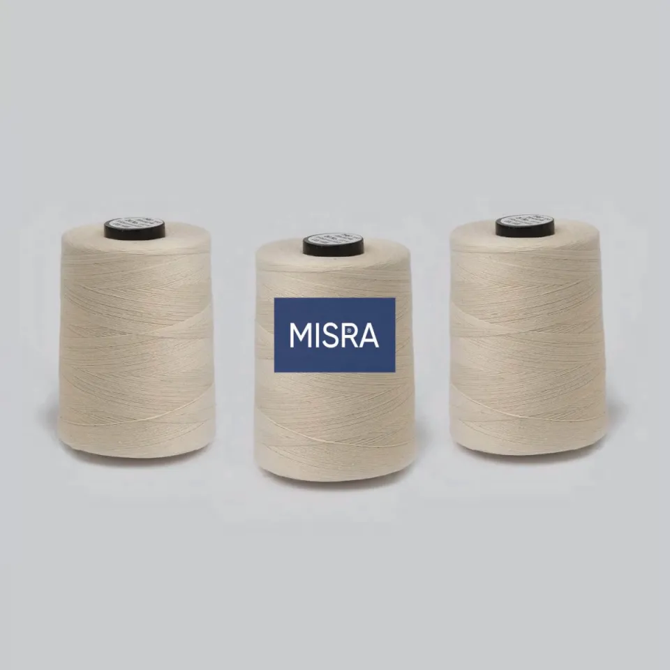 Mısra dikiş ipliği bobinleri