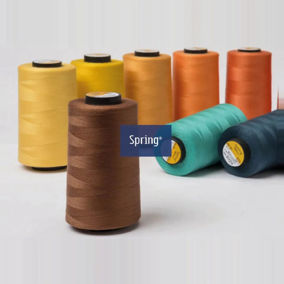 Spring dikiş ipliği bobinleri